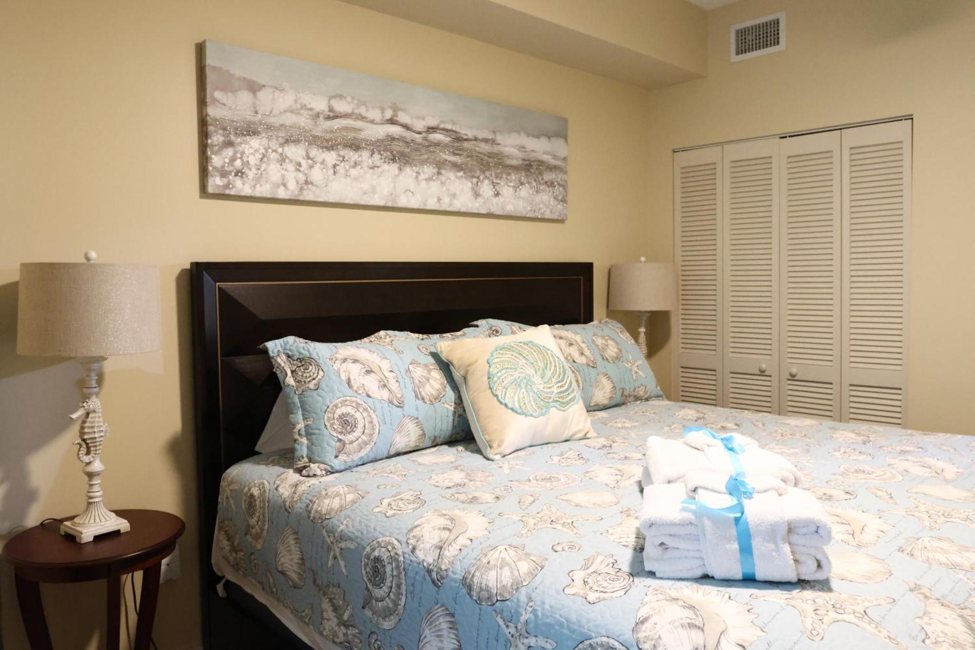 Aqua 1504 Beachfront Condo With Free Beach Chairs Panama City Beach Kültér fotó
